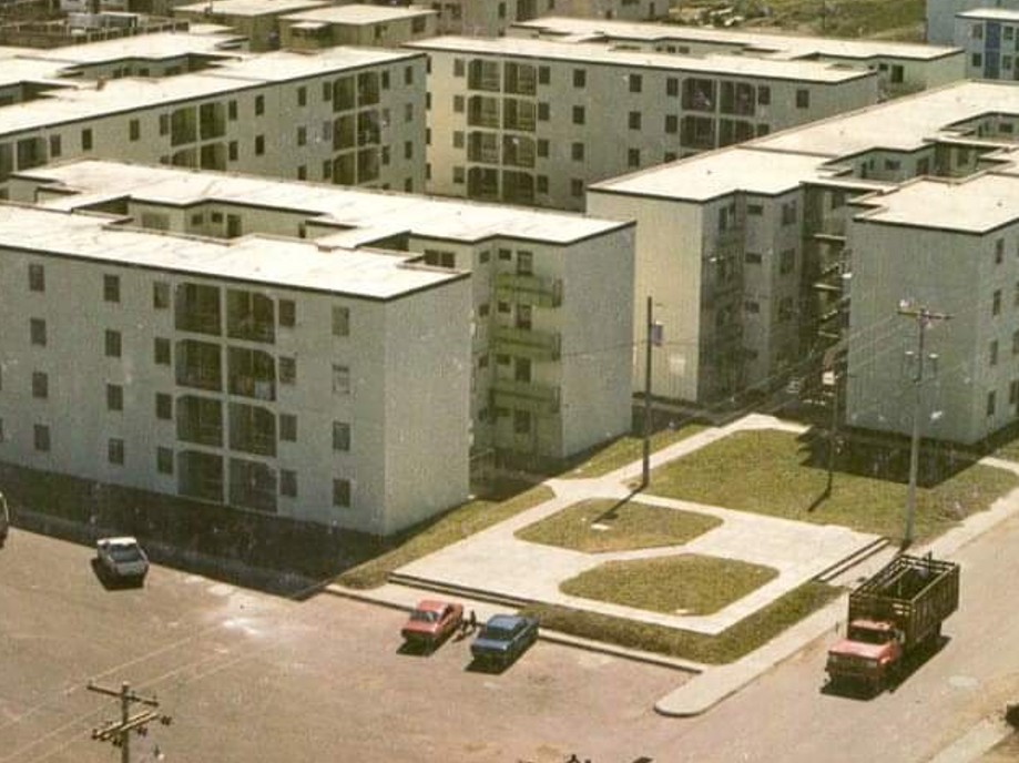Vista histórica de los edificios en Nimajuyú